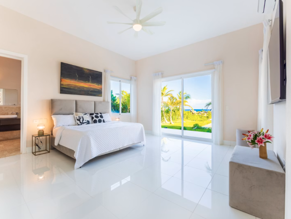 Luxurious Punta Cana Villa with Private Pool & Beach Access